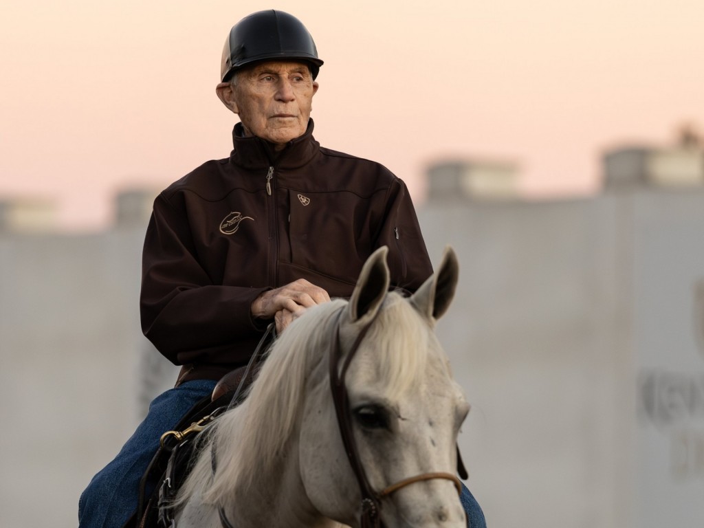 Foto: Aos 89 anos, Wayne Lukas aposenta-se do treinamento de cavalos; despedida de uma lenda