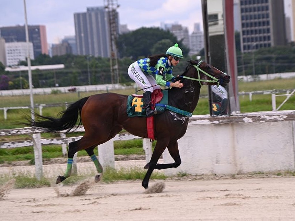 Foto: Favorita da Lagoa vence mais uma, em Cidade Jardim