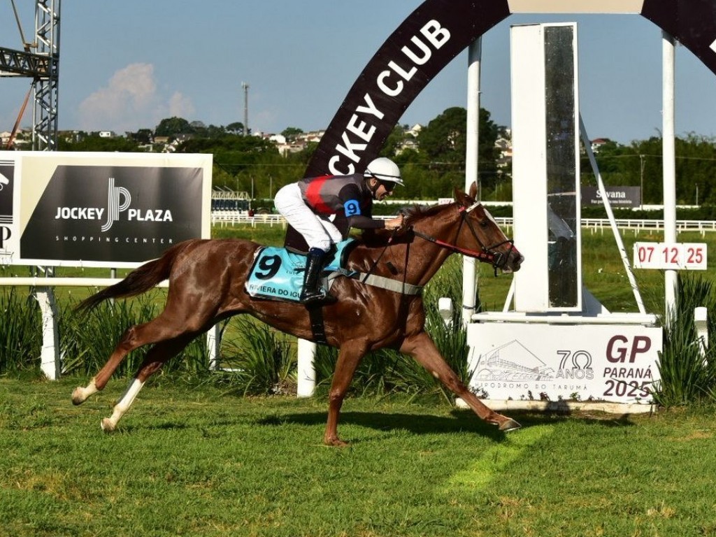 Foto: Em recorde, Riviera do Iguassu levanta o Clássico Ciro Frare (L)