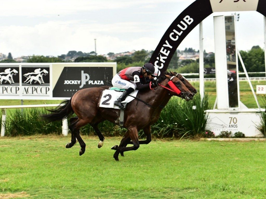 Foto: Turn do Iguassu supera Rabino no Cl&aacute;ssico ABCPCC - Ta&ccedil;a Jael Bergamaschi Barros (L)